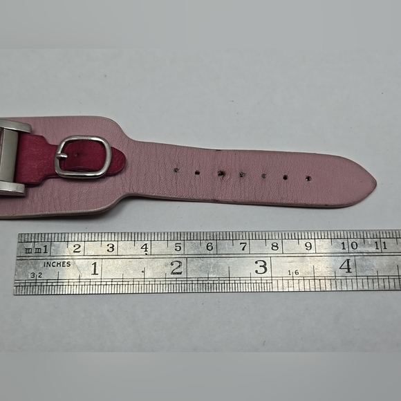 Women Guess Watch Pink Leather Wide Band Cuff Silver Case Quartz New Battery - Picture 8 of 11